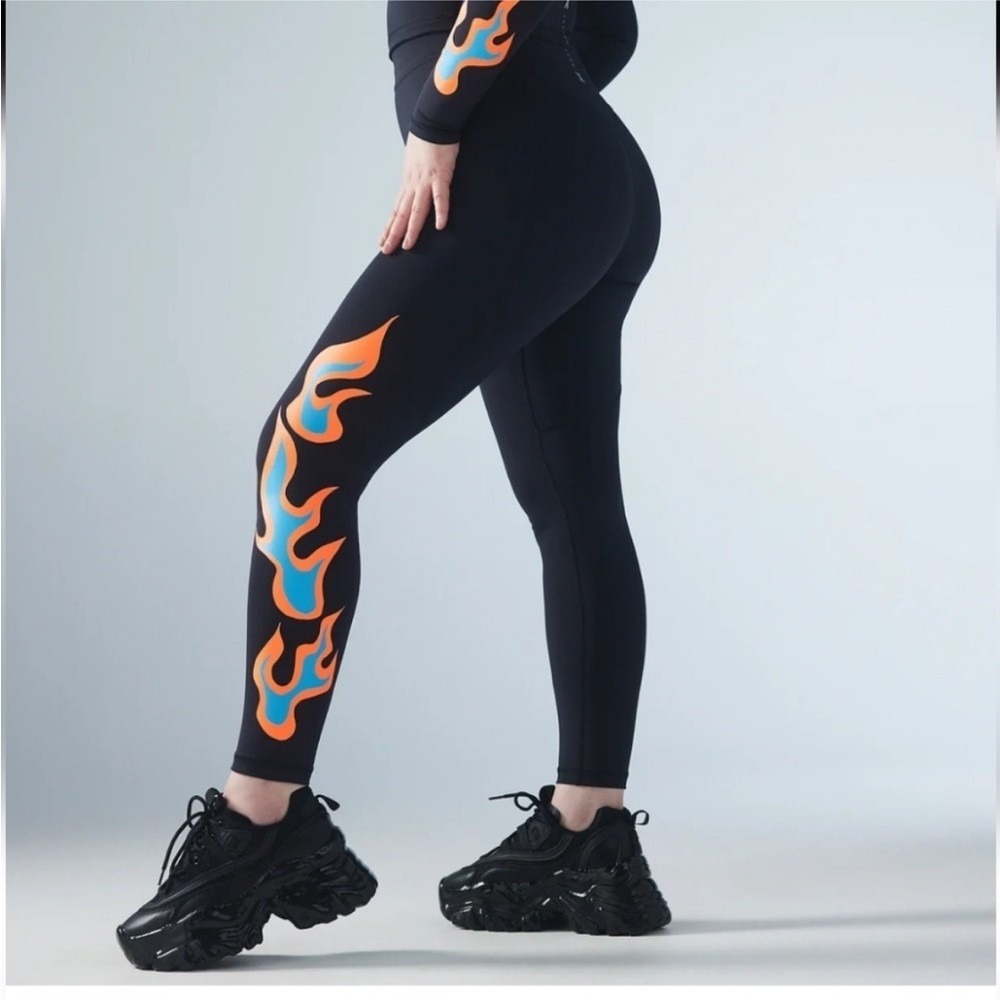 Savage X Fenty Racer 3X Black Flame Graphic High Waist Leggings Fire
